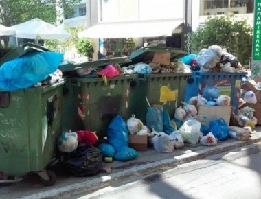 Με σκουπίδια έχει «σκεπαστεί» η Κέρκυρα- Μαθητές διαμαρτύρονται με αποχή